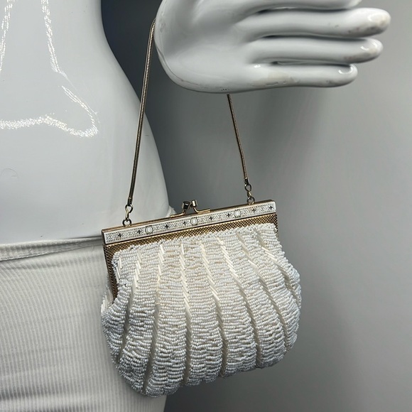 Vintage White Glass Beaded Enamel Frame Evening Handbag - Picture 3 of 6